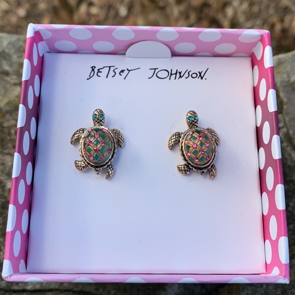 New with Box Betsey Johnson Turtle Stud Earrings - Picture 4 of 4